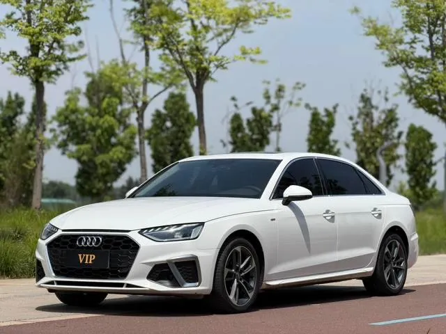 AUDI A4L 2022