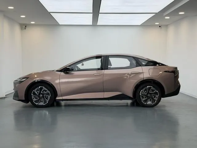 TOYOTA BZ3 PREMIUM 2023
