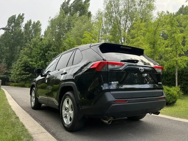 TOYOTA RAV4 - 01/2023 2023