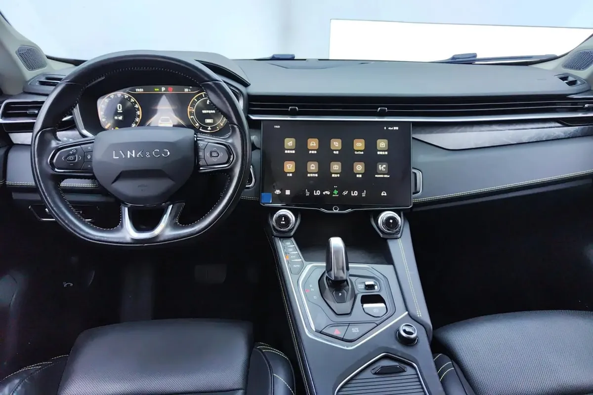LYNK & CO 05 АДАПТИВНЫЙ КРУИЗ-КОНТРОЛЬ 2022