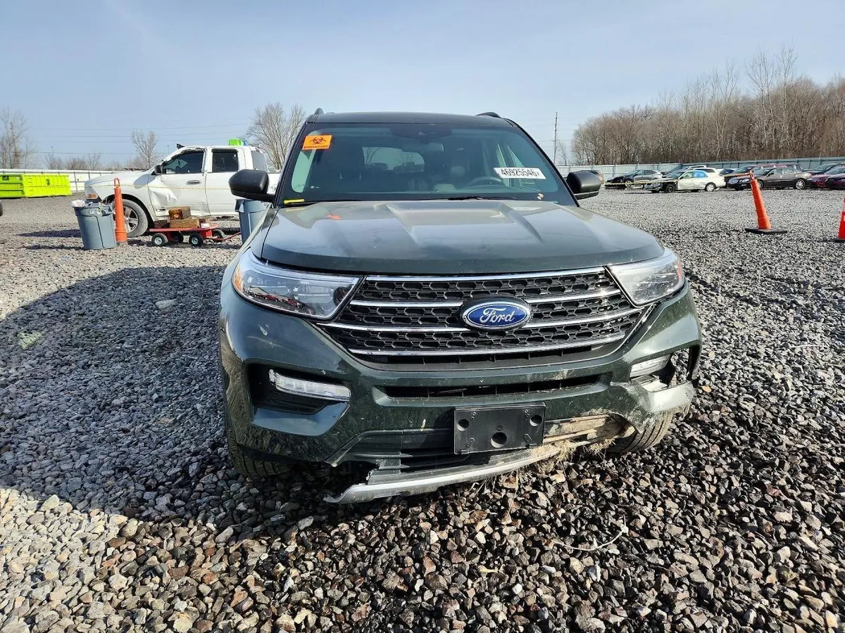 FORD EXPLORER XLT 2022