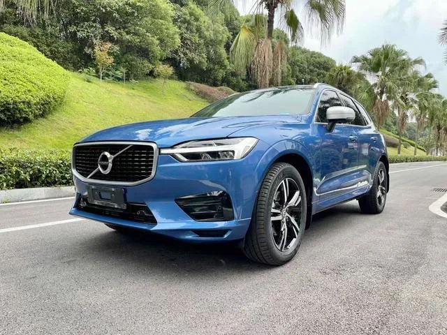 VOLVO XC60 2019