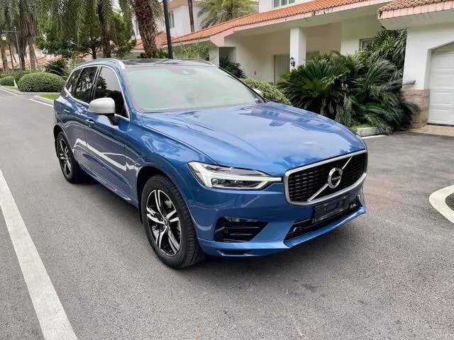 VOLVO XC60 2019
