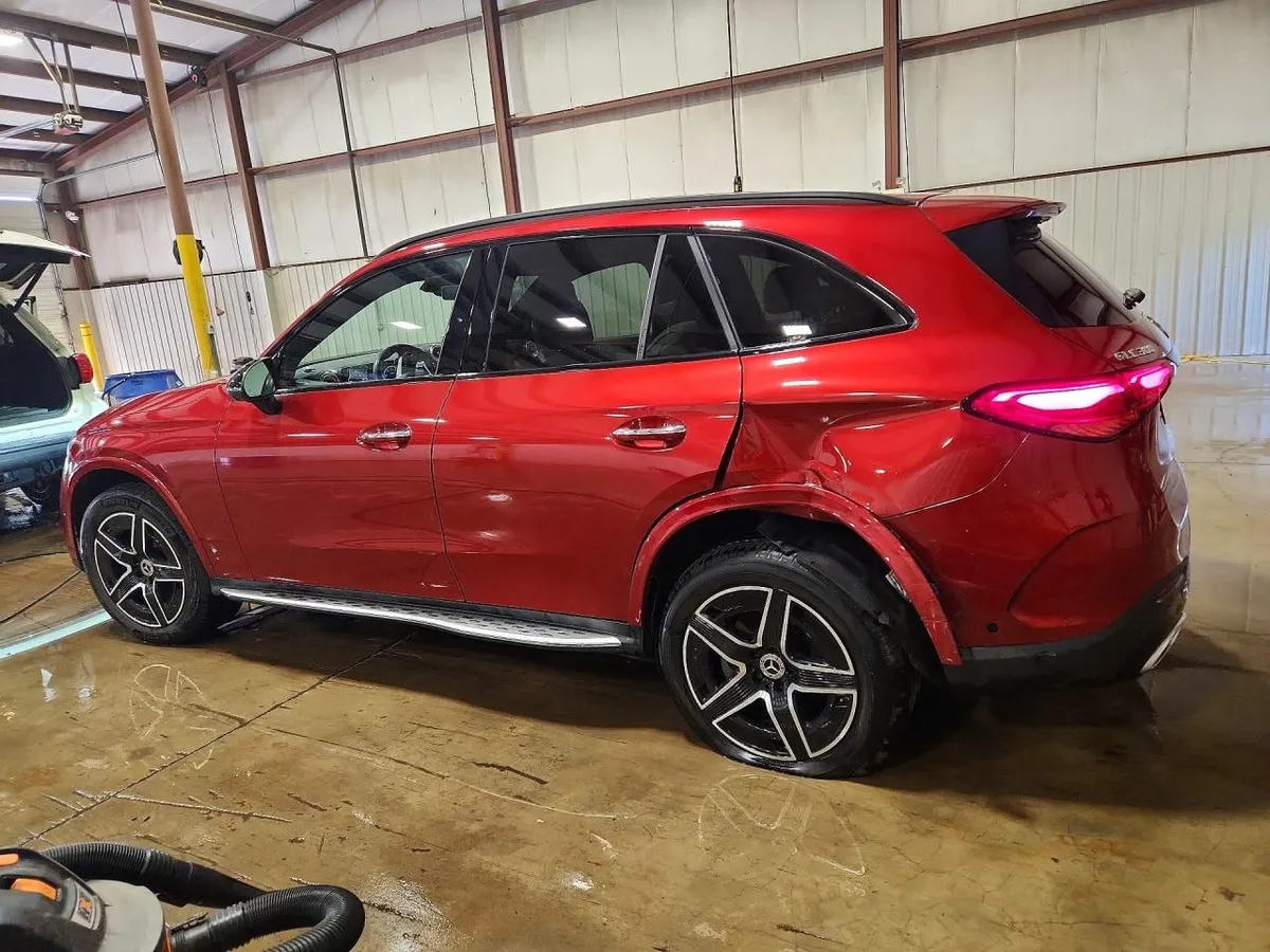 MERCEDES-BENZ GLC 300 4MATIC 2023