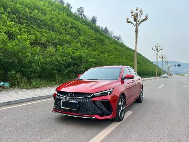 GEELY EMGRAND L 2022