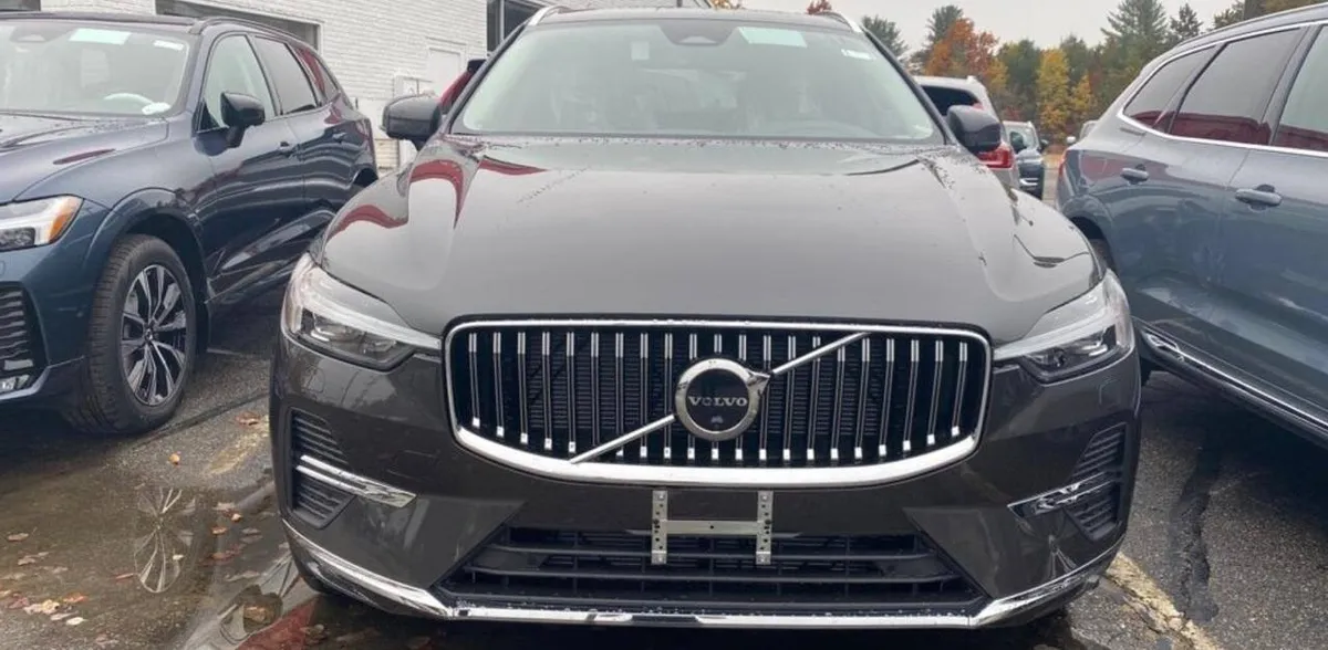 VOLVO XC60 B5 PLUS BRIGHT THEME 2023