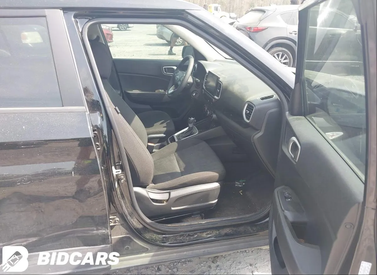HYUNDAI VENUE SE 2024