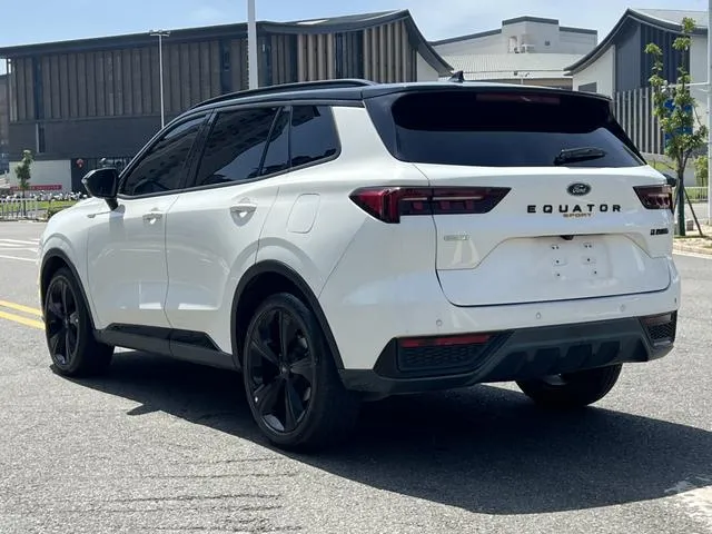 LINGRUI 170 LIGHT AND SHADOW ECOBOOST 170 LIGHT AND SHADOW 2022