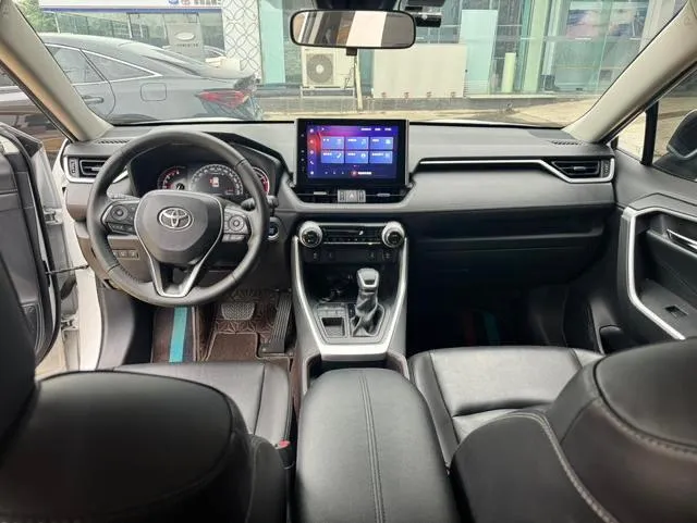 TOYOTA RAV4 FASHION PLUS 2021