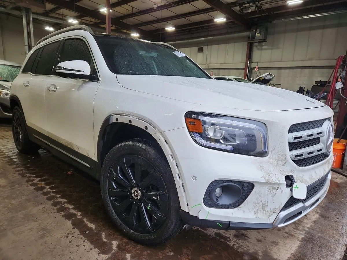 MERCEDES-BENZ GLB 250 4MATIC 2022