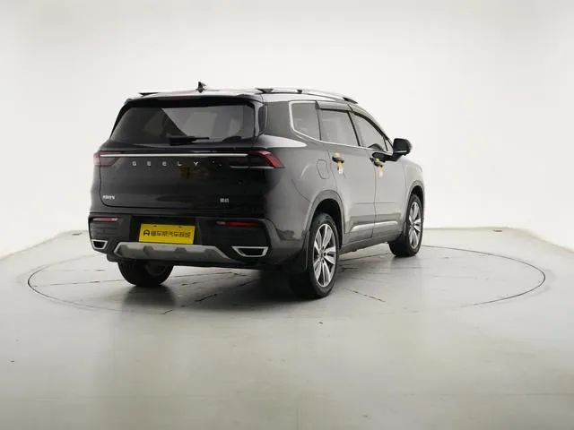 GEELY OKAVANGO PREMIUM 2022