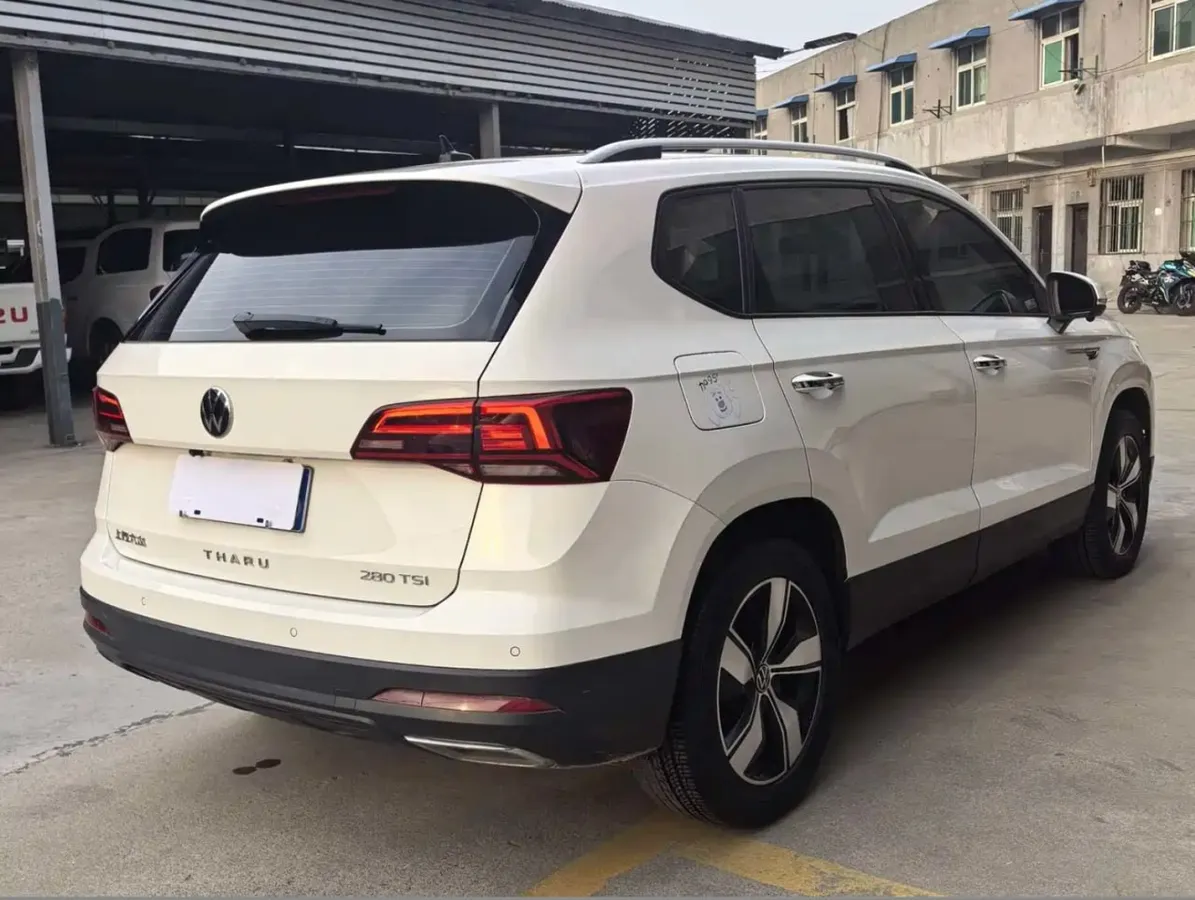 VOLKSWAGEN THARU LUXURY 2022