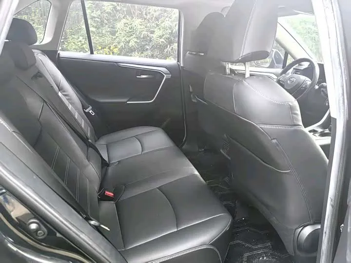 TOYOTA RAV4 FASHION PLUS EDITION 2022