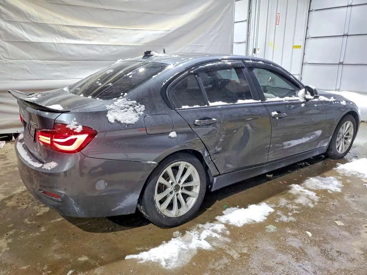BMW 320 XI - 06/2018 2018