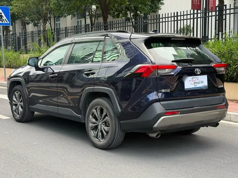 TOYOTA RAV4 FASHION PLUS EDITION 2023