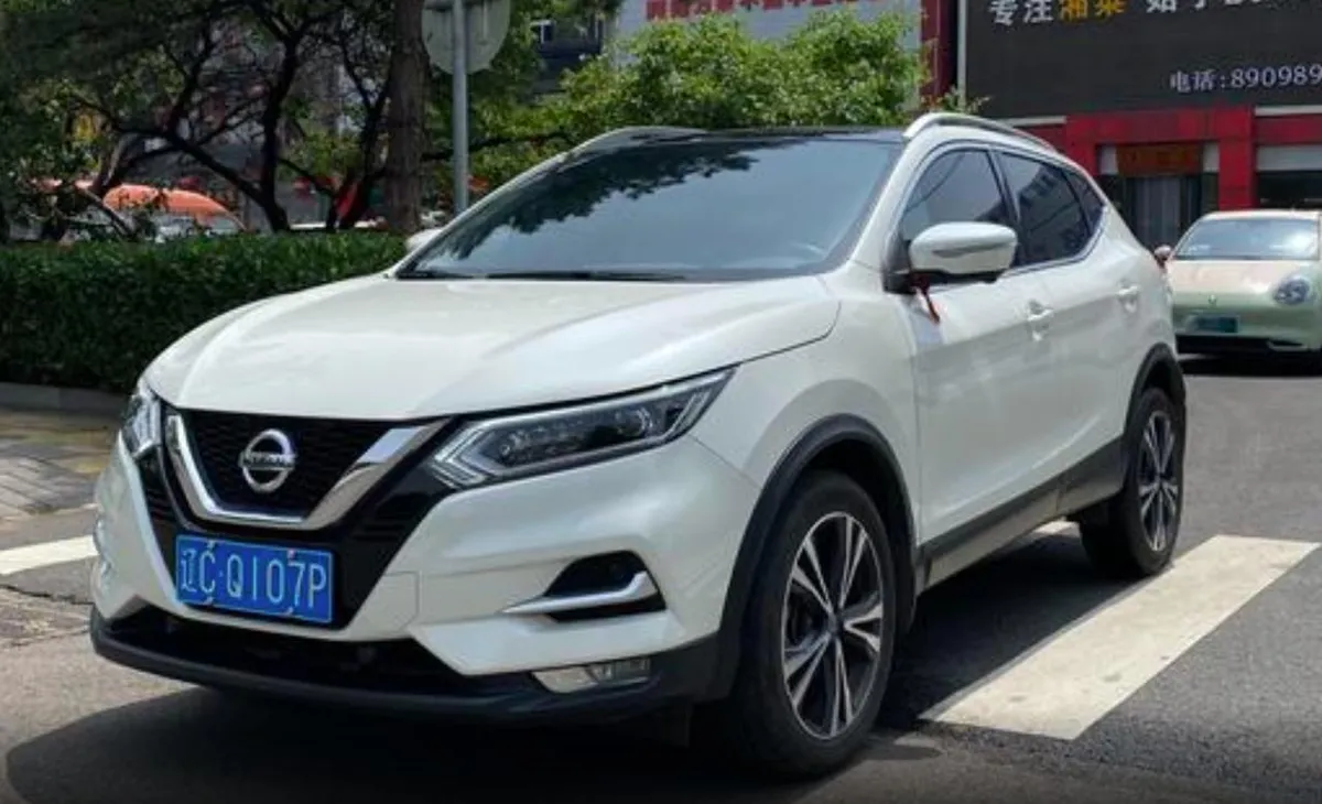 NISSAN QASHQAI LUXURY 2022
