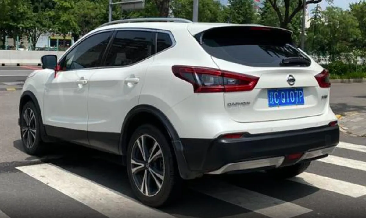 NISSAN QASHQAI LUXURY 2022