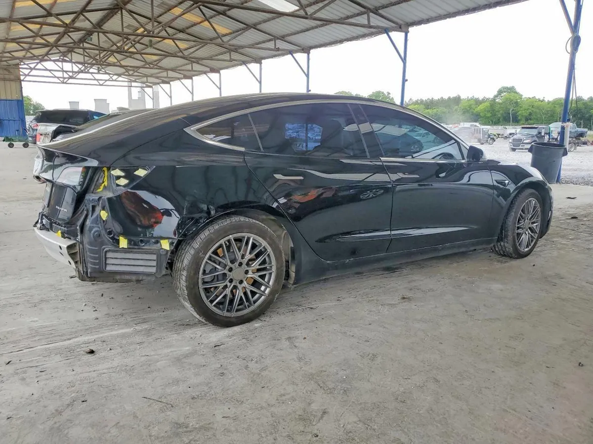 TESLA MODEL 3 LONG RANGE 2019