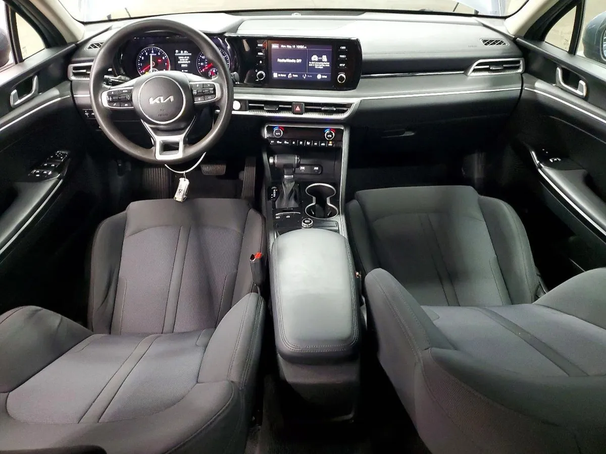 KIA K5 LXS 2023