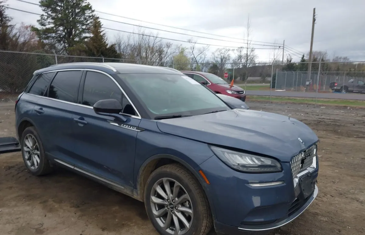LINCOLN CORSAIR STANDART 2022
