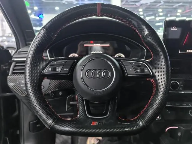 AUDI A4L 2022
