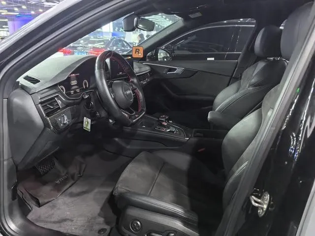 AUDI A4L 2022