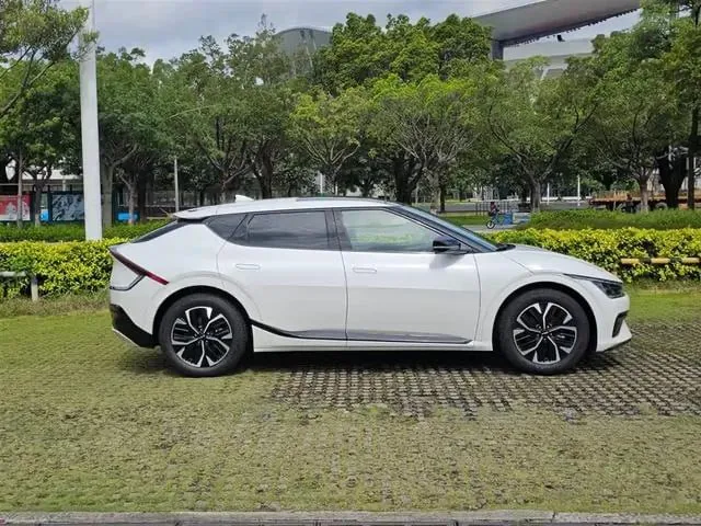 KIA EV6 2023