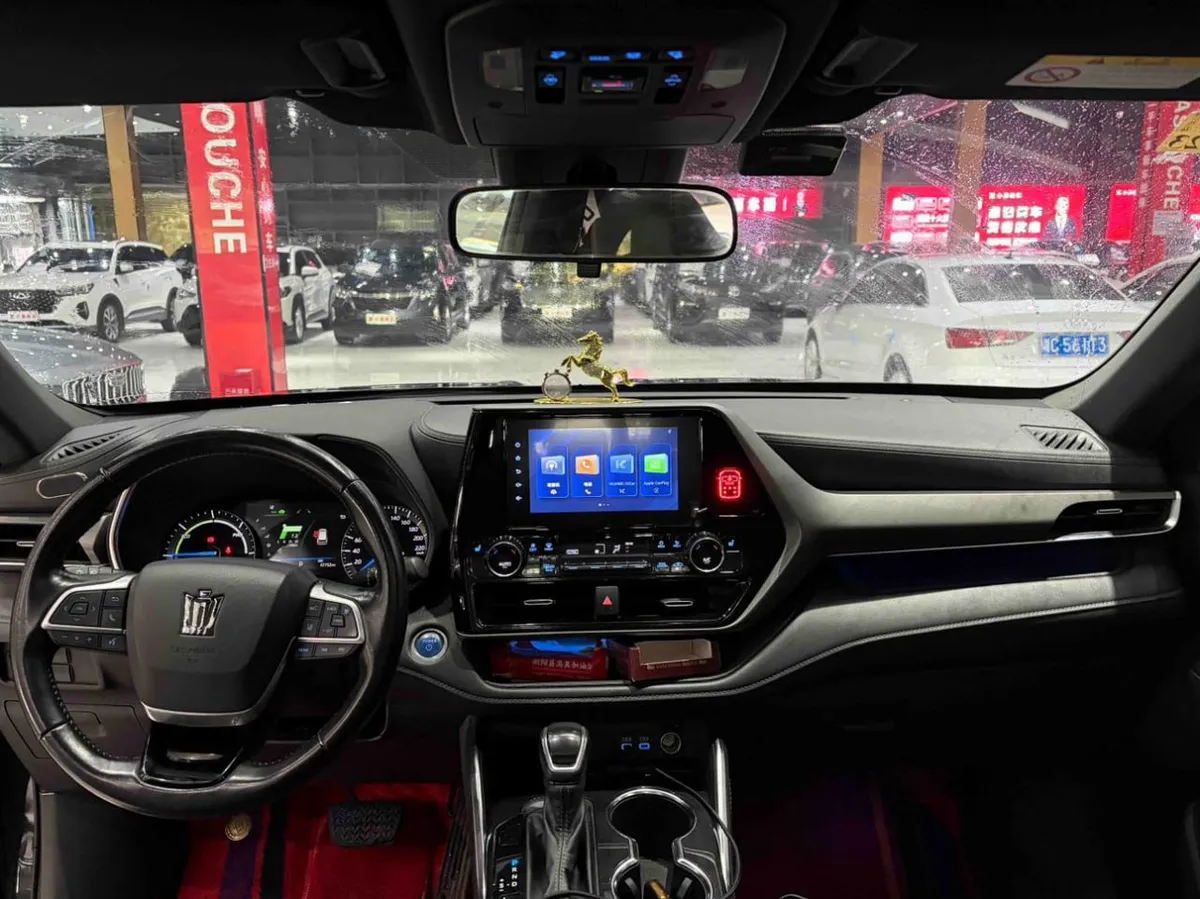 TOYOTA CROWN KLUGER LUXURY 2021