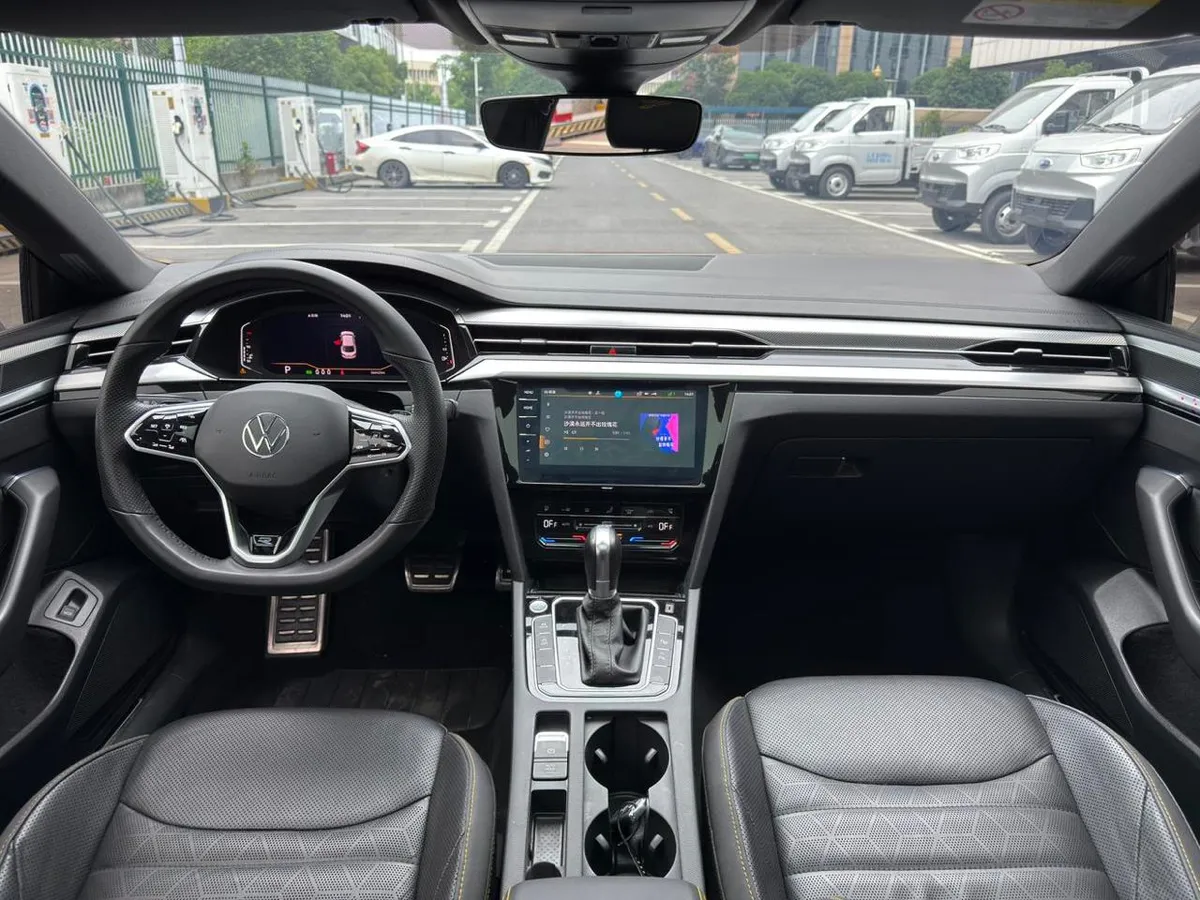 VOLKSWAGEN ARTEON 2023