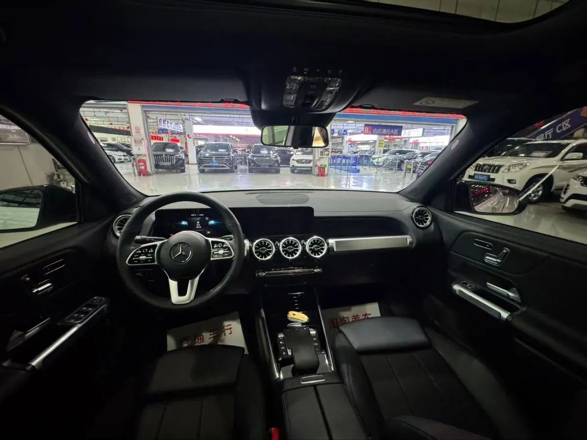 MERCEDES-BENZ GLB 220 4MATIC 2022