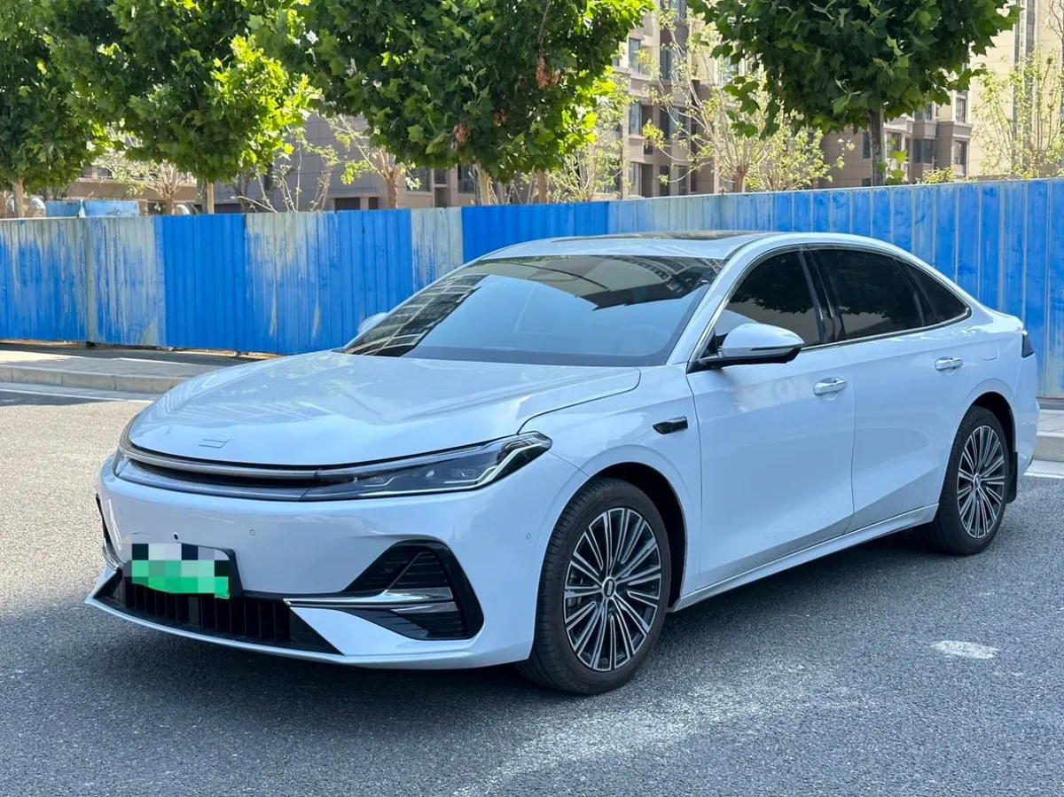 GEELY A7 EM 2025