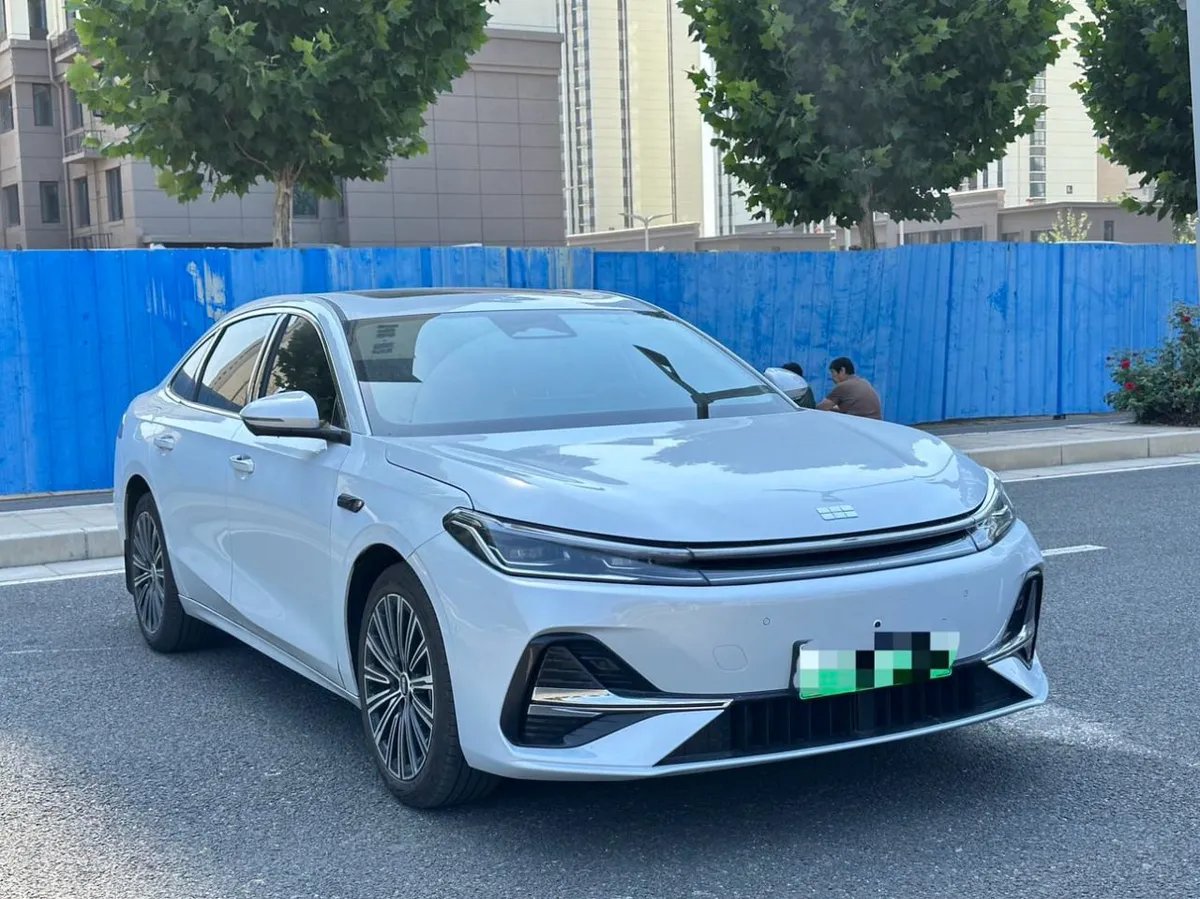 GEELY A7 EM 2025