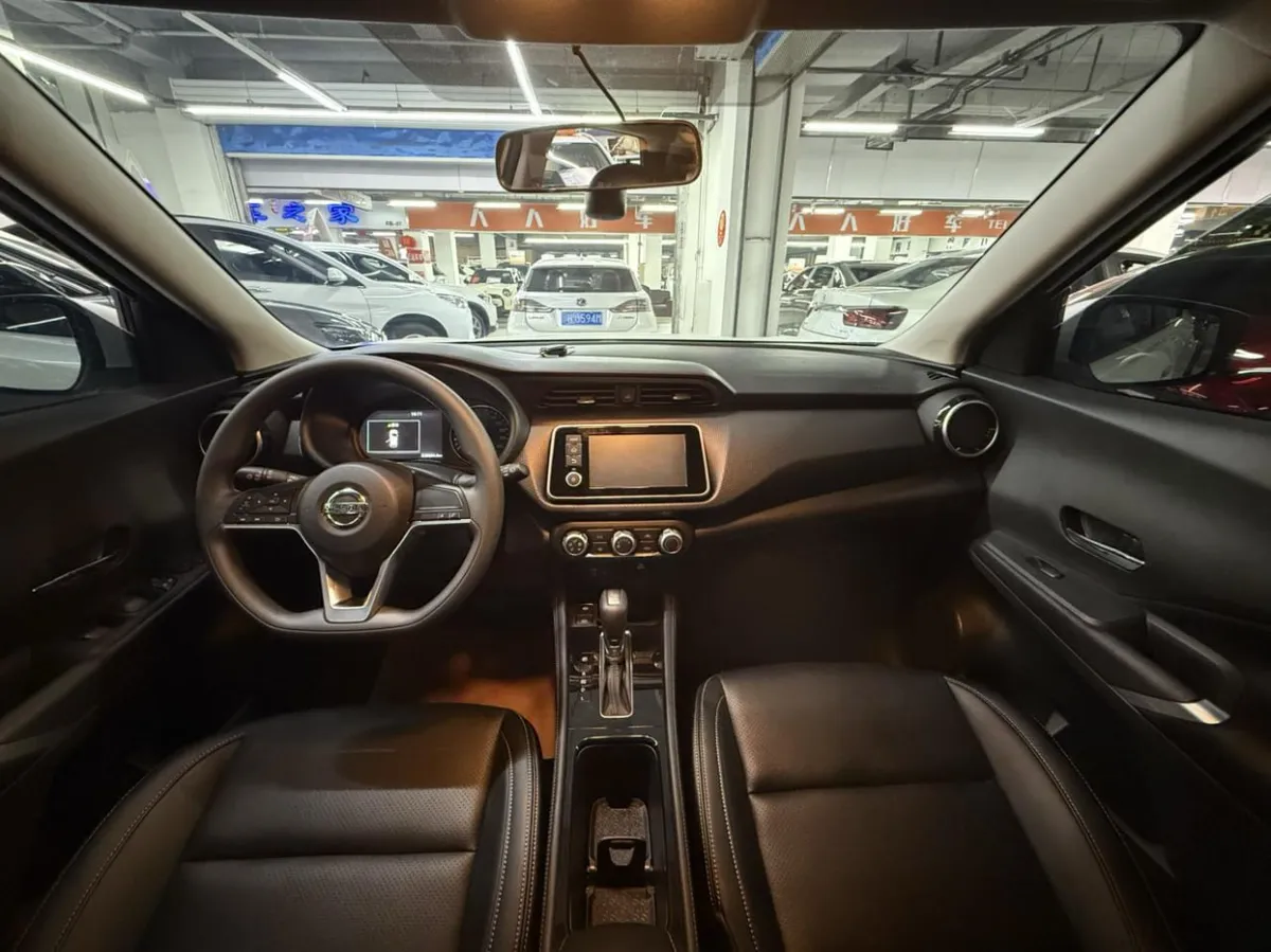 NISSAN KICKS 2022