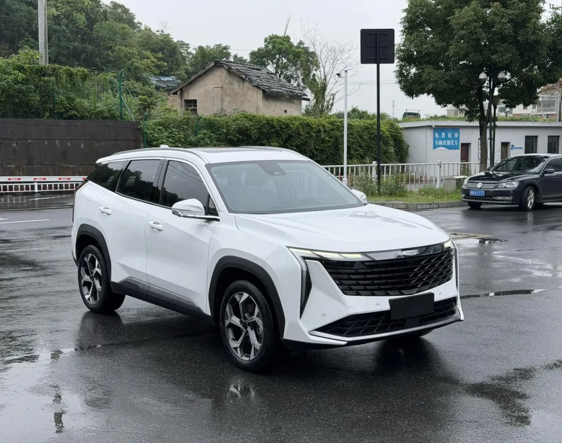 GEELY BOYUE L PREMIUM 2023