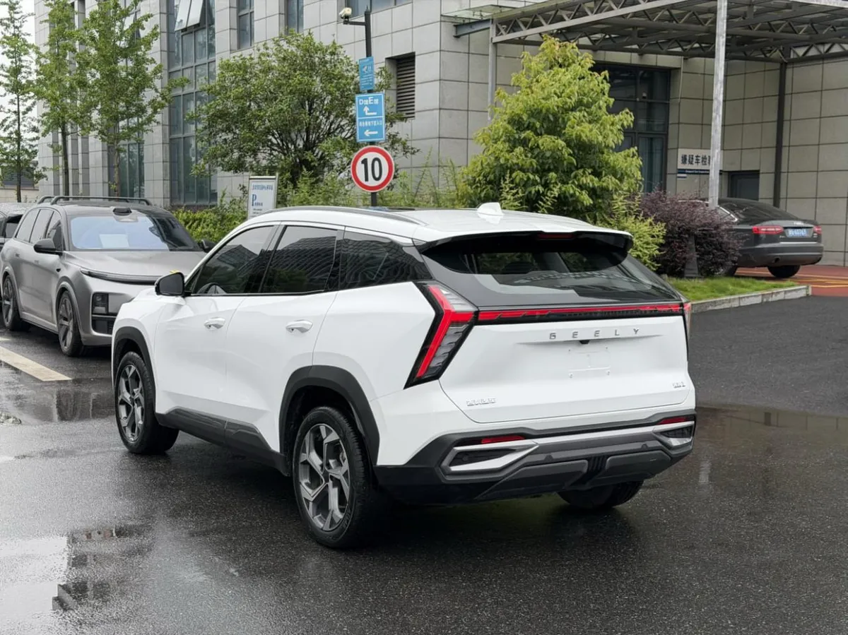 GEELY BOYUE L PREMIUM 2023
