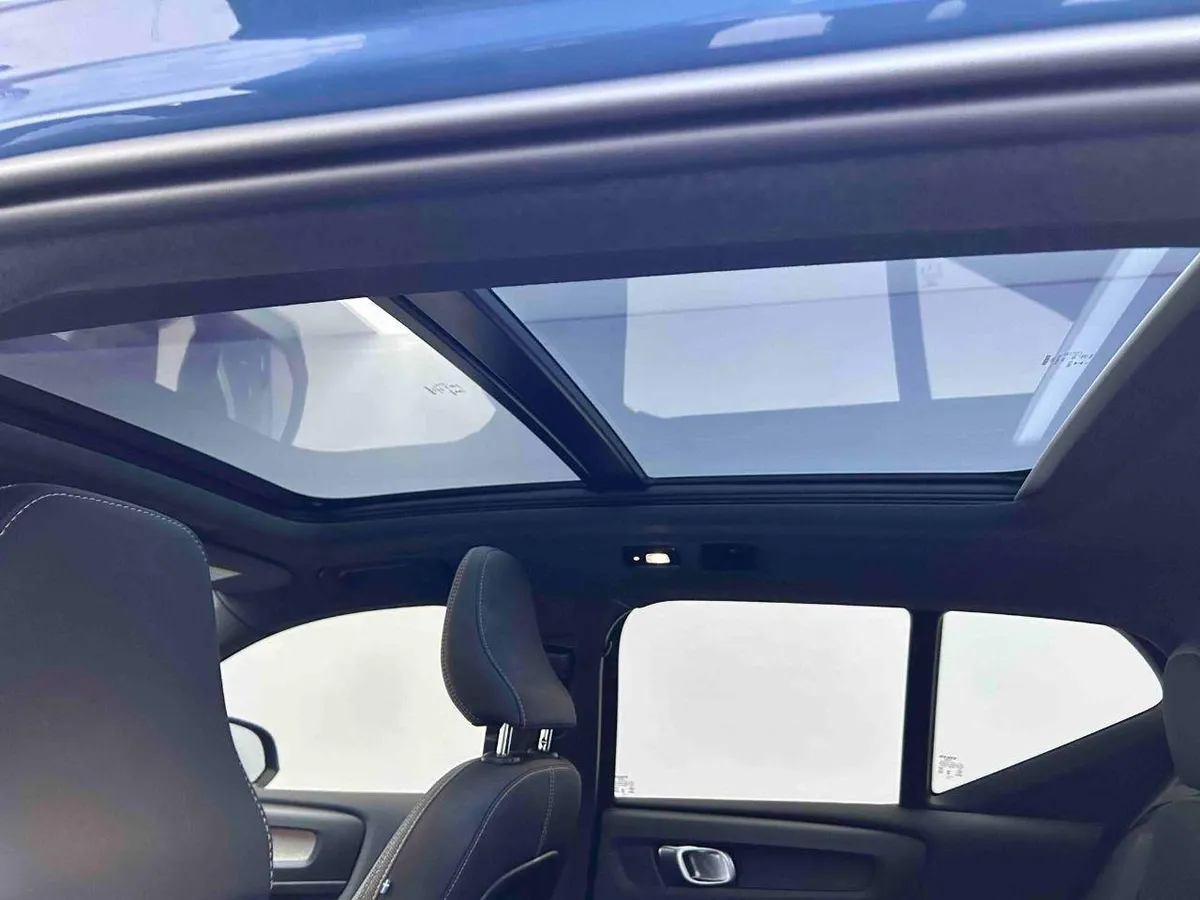 VOLVO XC40 LUXURY 2023