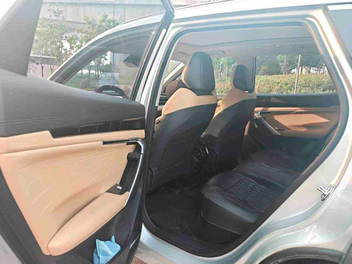 GEELY BOYUE L PREMIUM 2023