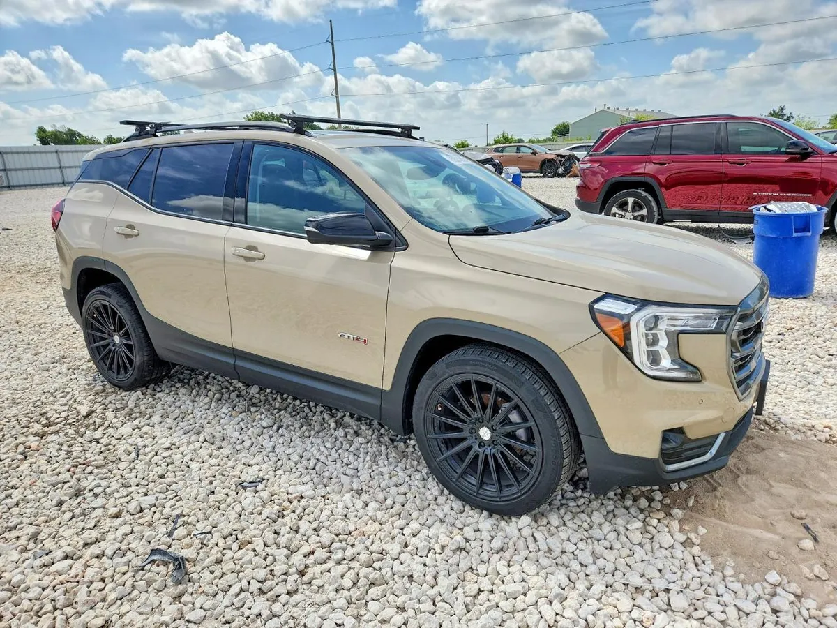 GMC TERRAIN AT4 2023