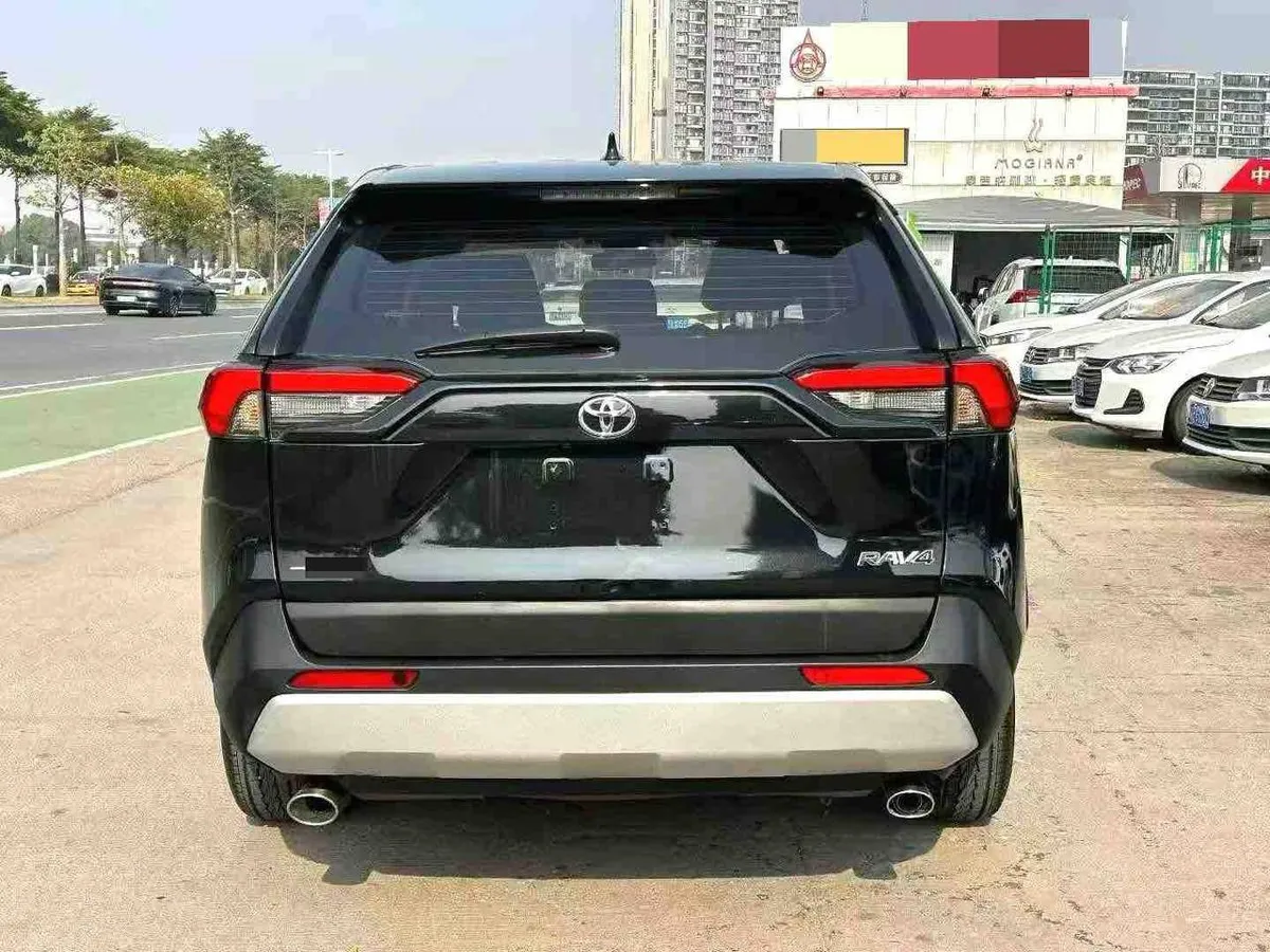 TOYOTA RAV4 FASHION PLUS 2023