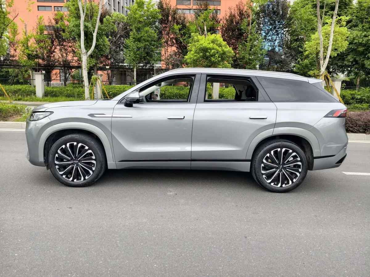 GEELY MONJARO LUXURY 2023