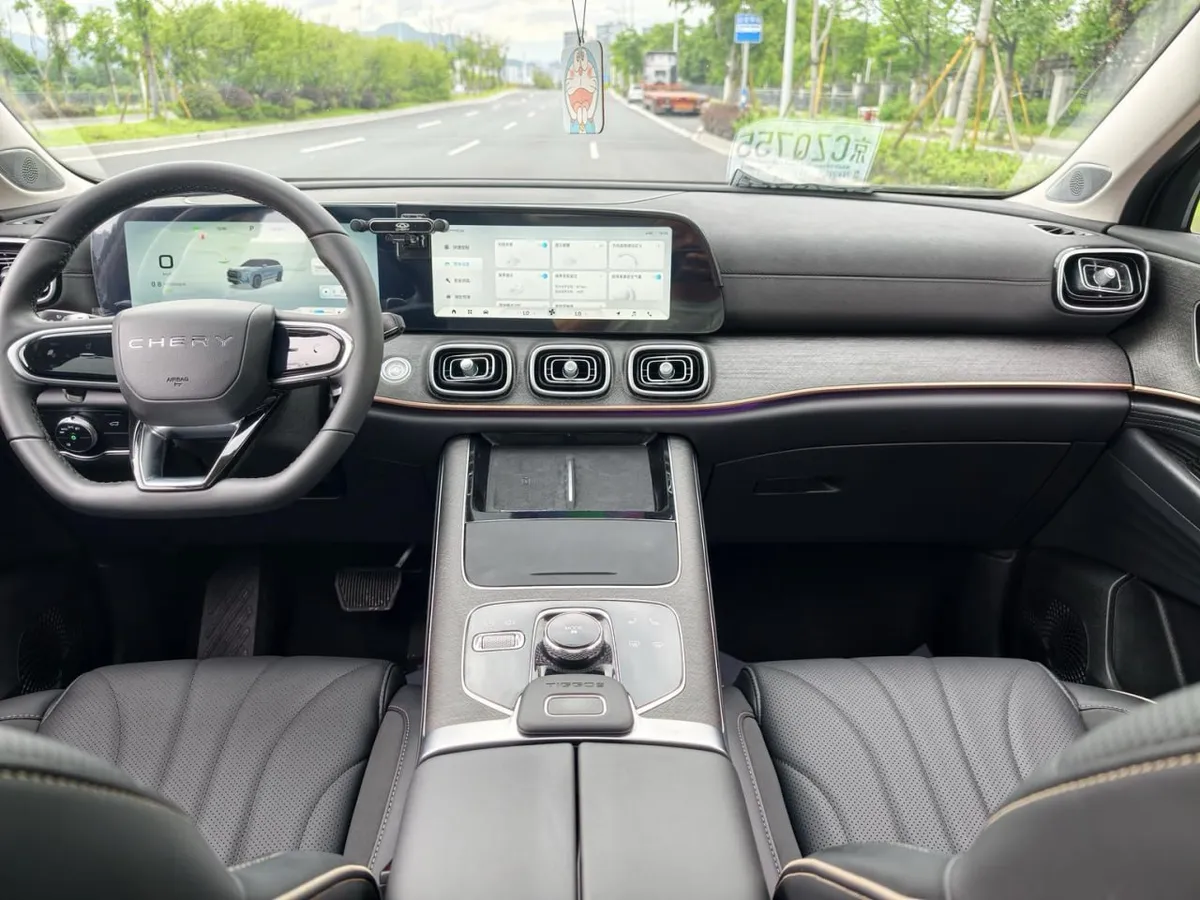 GEELY MONJARO LUXURY 2023