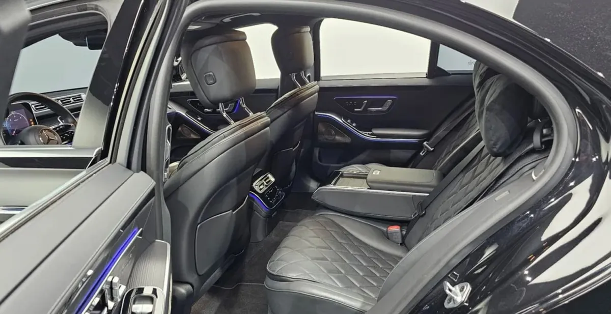 MERCEDES-BENZ S400D 2023