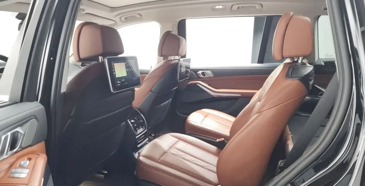 BMW X7 NOBLESSE 2022