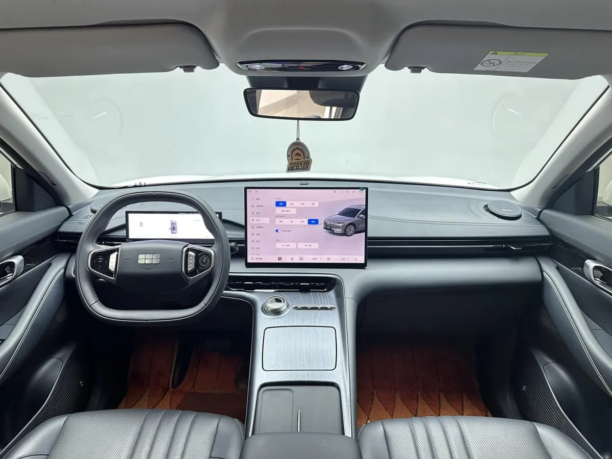 GEELY E5 2024