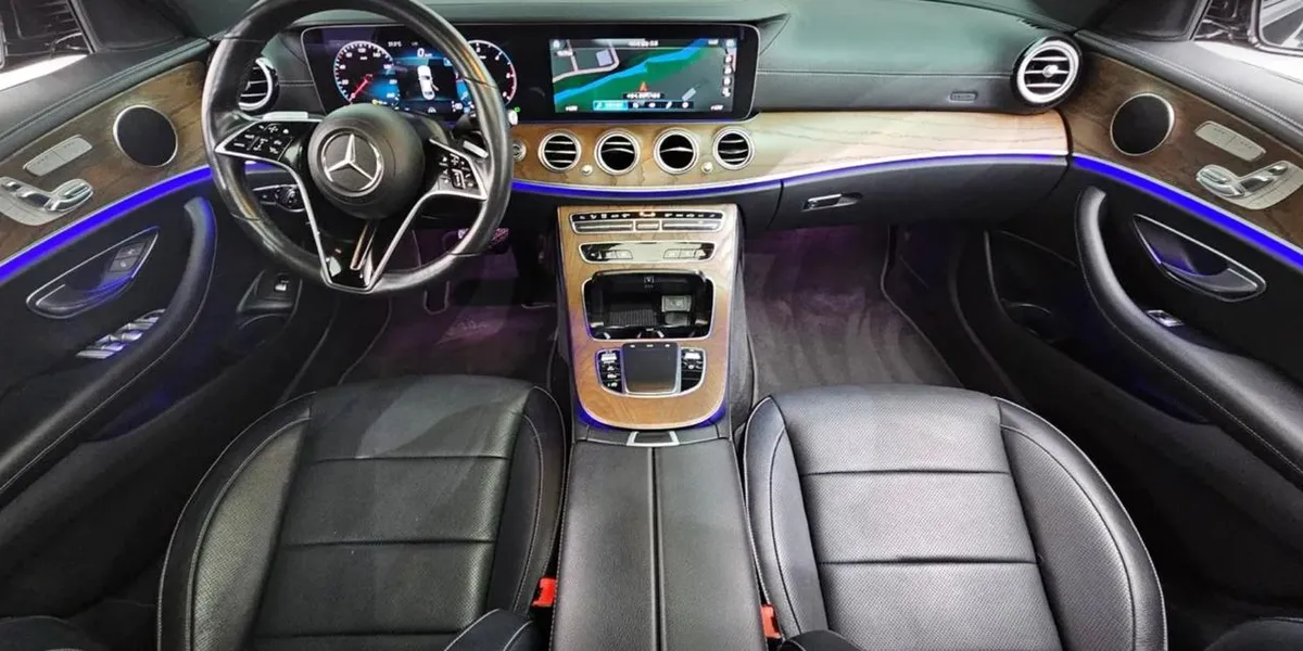 MERCEDES-BENZ W213 E220D 4MATIC 2021