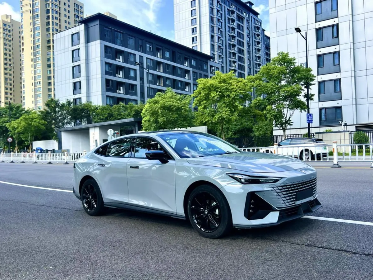 CHANGAN UNI-V PREMIUM 2022