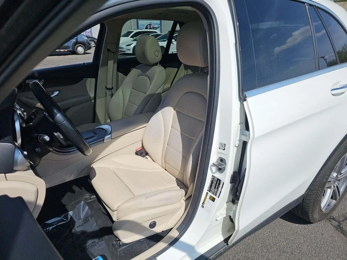 MERCEDES-BENZ GLC 300 4MATIC 2022