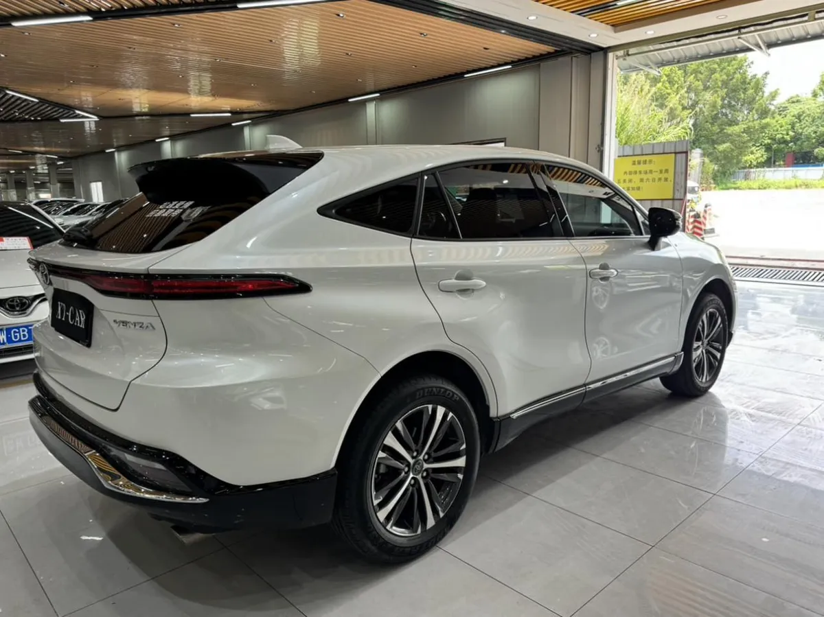 TOYOTA VENZA LUXURY 2023