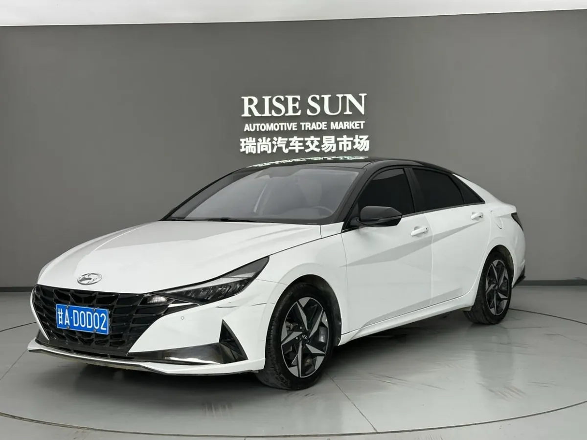 HYUNDAI ELANTRA PREMIUM 2021