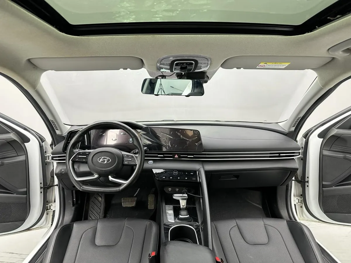 HYUNDAI ELANTRA PREMIUM 2021
